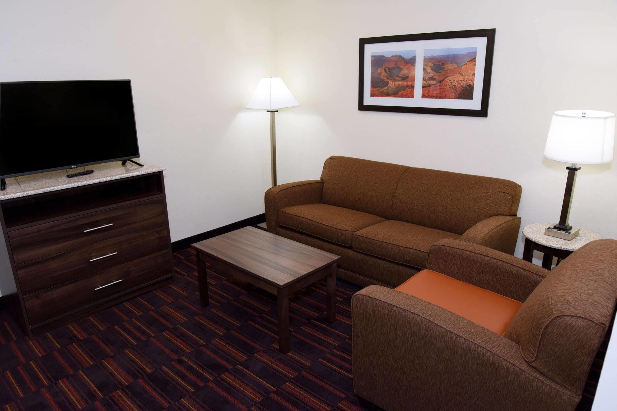 Away Kitchen Hotel 2*
